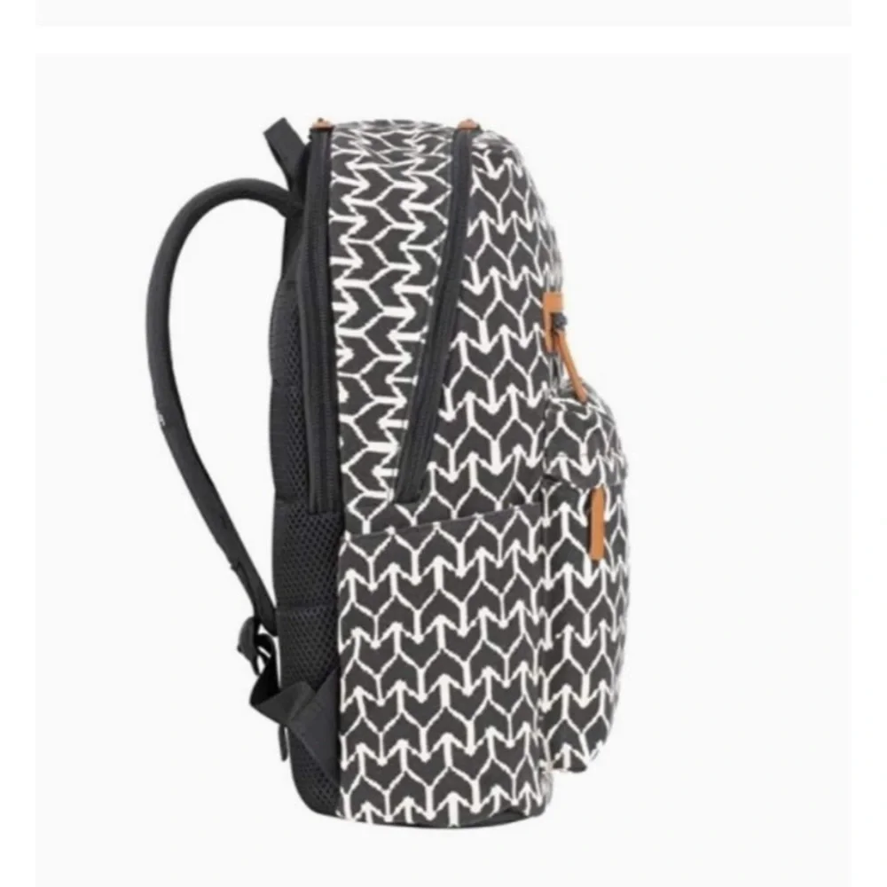 Solo-NY Backpack Saratoga Laptop - Black & White NWT